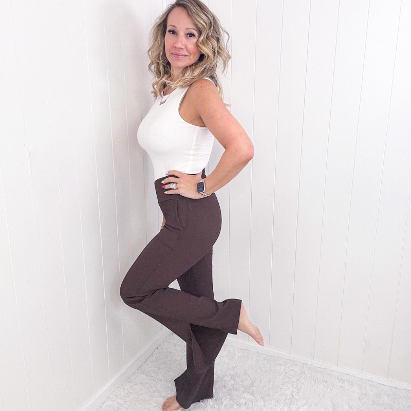 Contouring Curves Ribbed V Waist Flared Leggings in 2 Colors