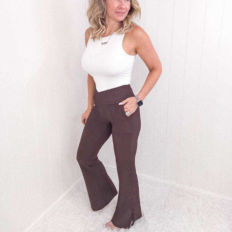 Contouring Curves Ribbed V Waist Flared Leggings in 2 Colors