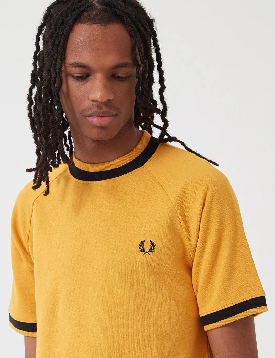 Fred Perry Raglan Sweat Top T-shirt - Gold