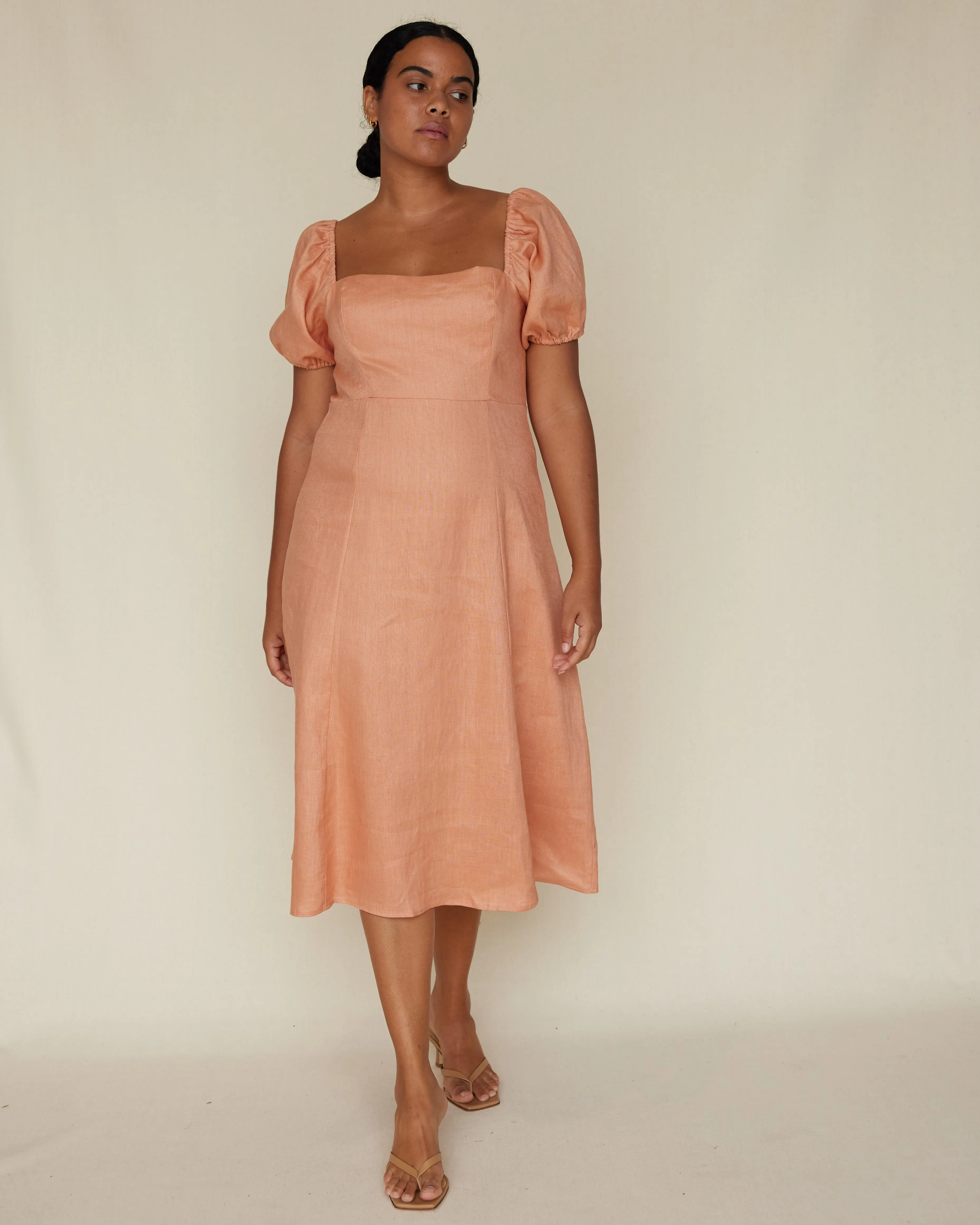 Muse Linen Dress - Apricot