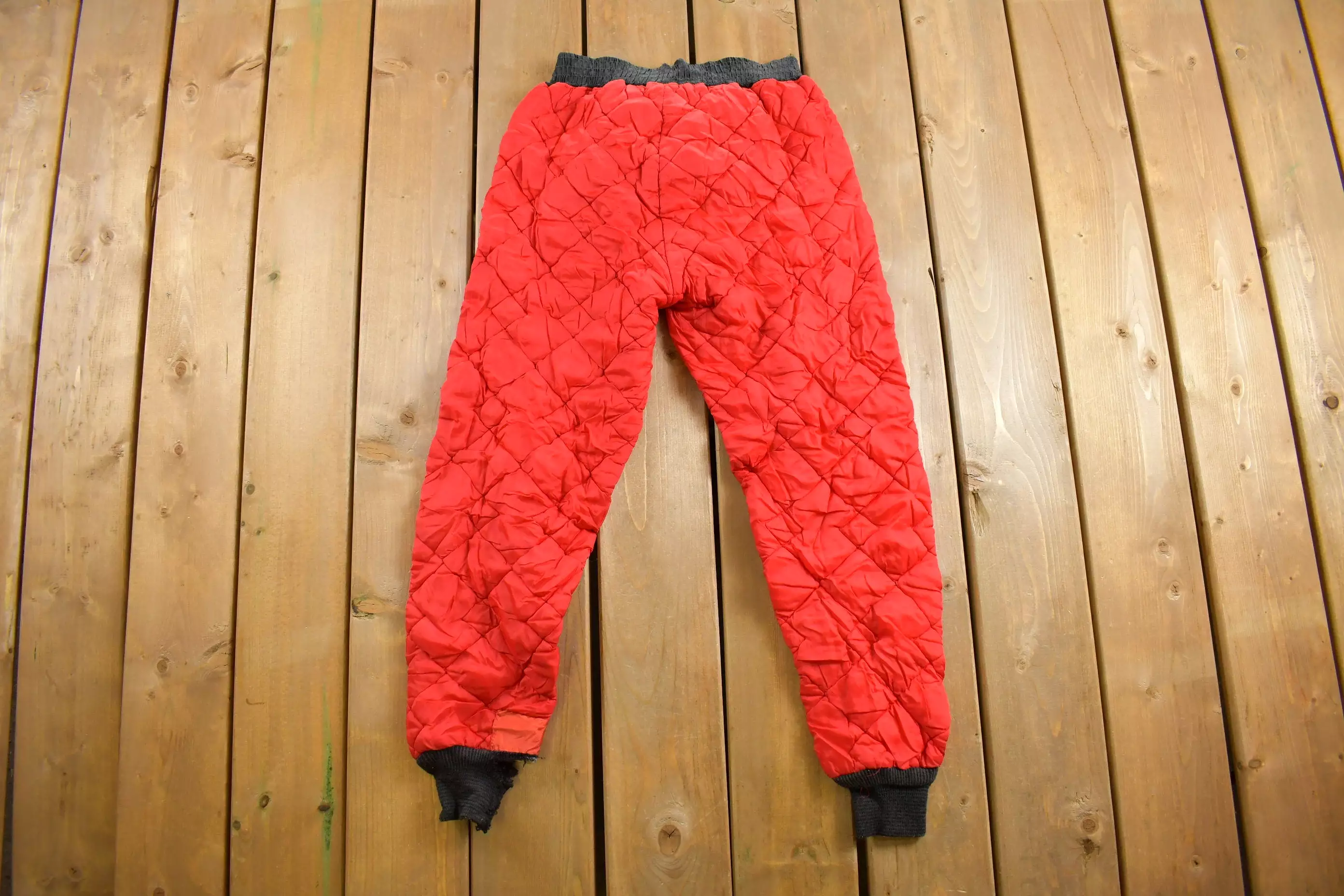 Vintage 1960s Diamond Quilted Red Puffer Pants Size 24 - 28 x 27 / Made in USA / American Vintage / Winter Wear / True Vintage